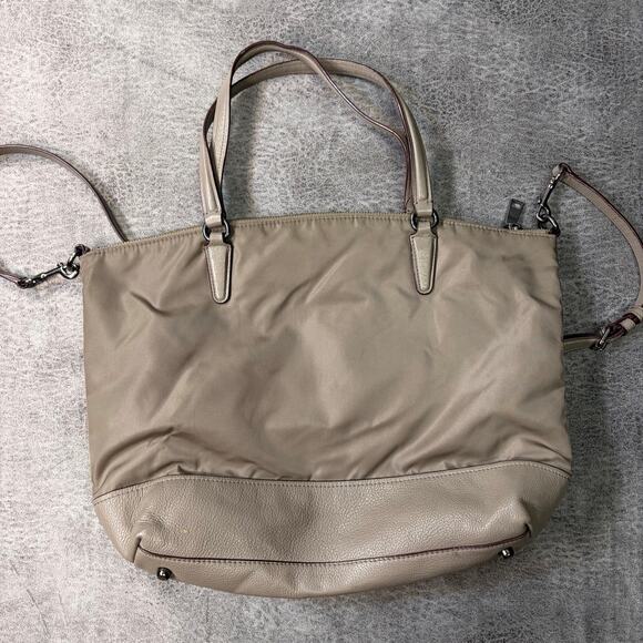 Coach Signature Nylon Packable Tote Bag w/ Snap Pouch F77321  Coach Grey Nylon Tote Shoulder Bag